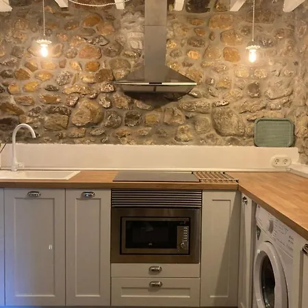 Casa Utopia 1 *