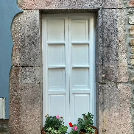 Casa Utopia 1 *